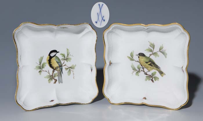 Paar Vogel-Schalen.