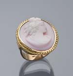 Kamee-Ring.