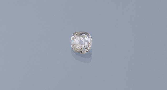 Solitär-Diamant.