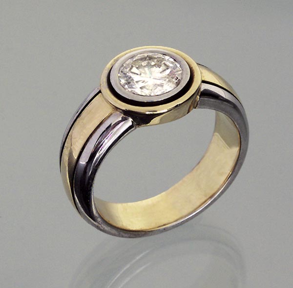 Solitär-Ring.