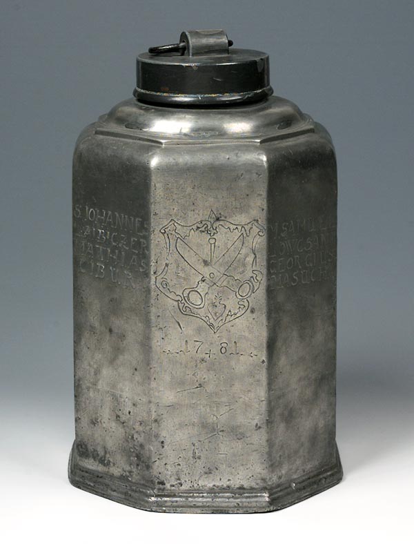 Große Zunft-Schraubflasche.