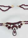 Granat-Collier.