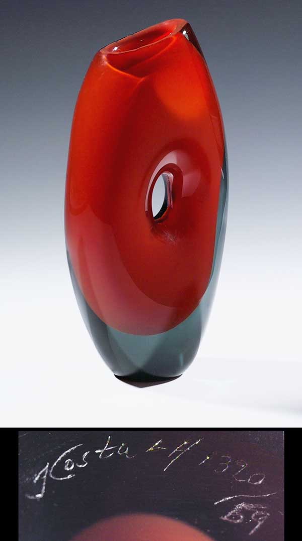 Kosta-Vase.
