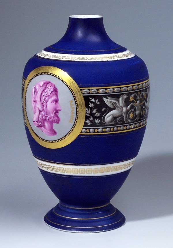 Blaufond-Vase.