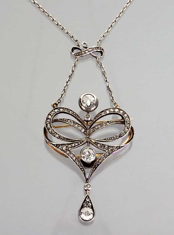 Jugenstil-Collier.