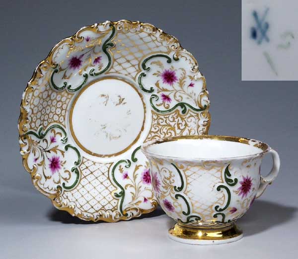 Tasse, Untertasse.