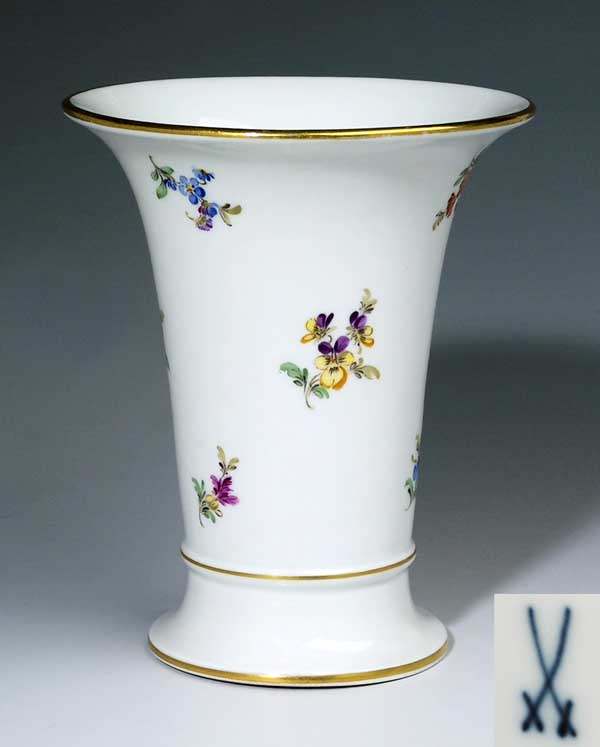 Vase.