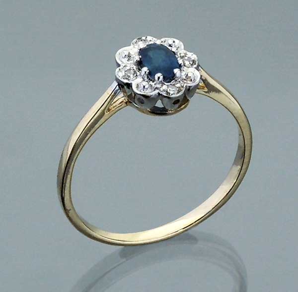 Saphir-Ring.