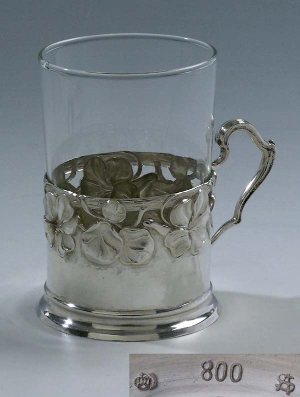 Jugendstil-Teeglas.