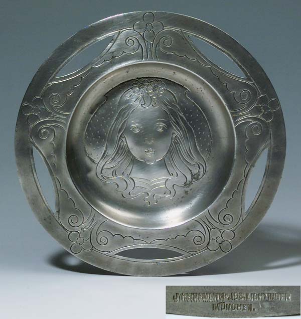 Jugendstil-Breitrandteller.