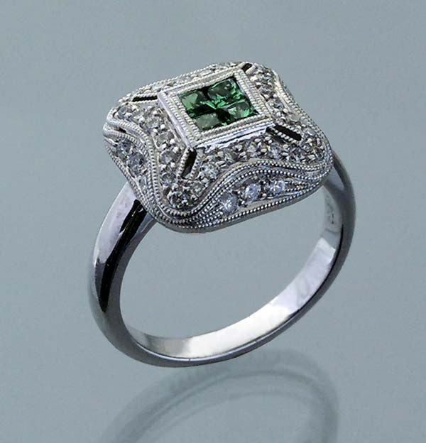 Granat-Brillant-Ring.