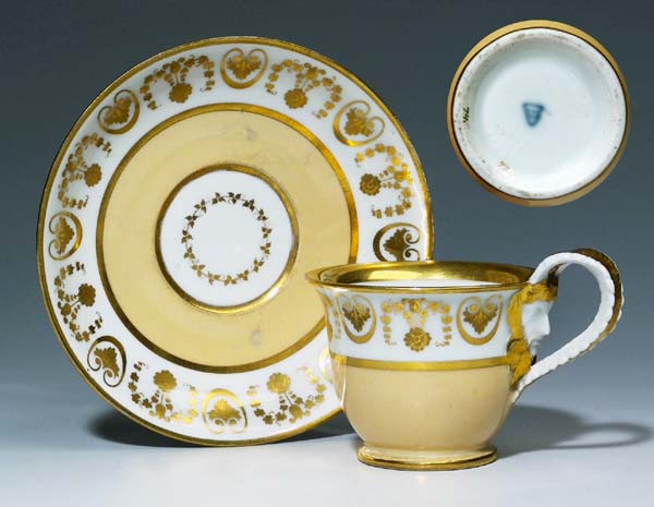Fond-Tasse, Untertasse.