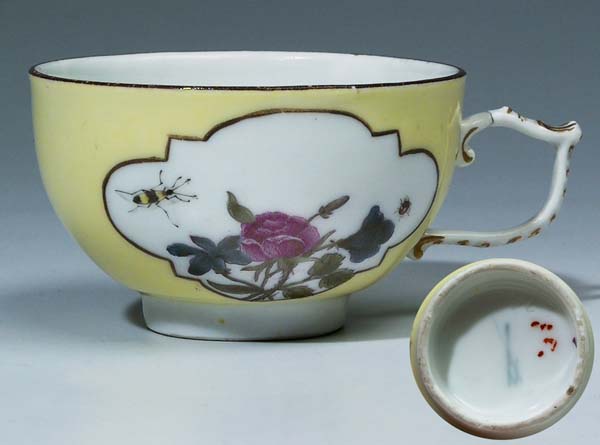 Fond-Tasse.