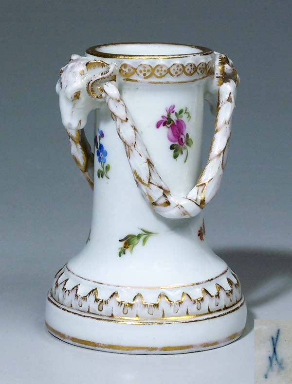 Louis XVI-Veilchenvase.