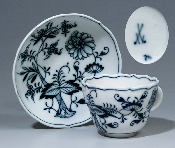 Tasse, Untertasse.