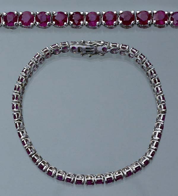 Rubin-Armband.