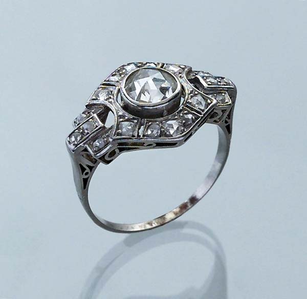 Art Déco-Diamant-Ring.
