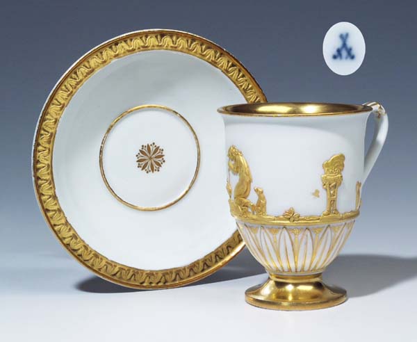 Empire-Tasse, Untertasse.