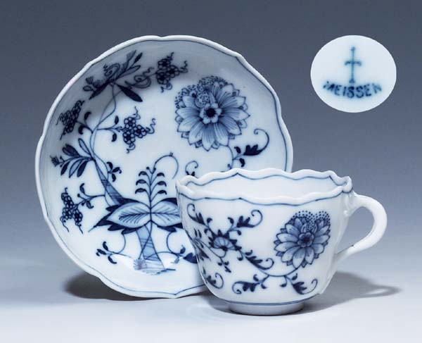 Tasse, Untertasse.