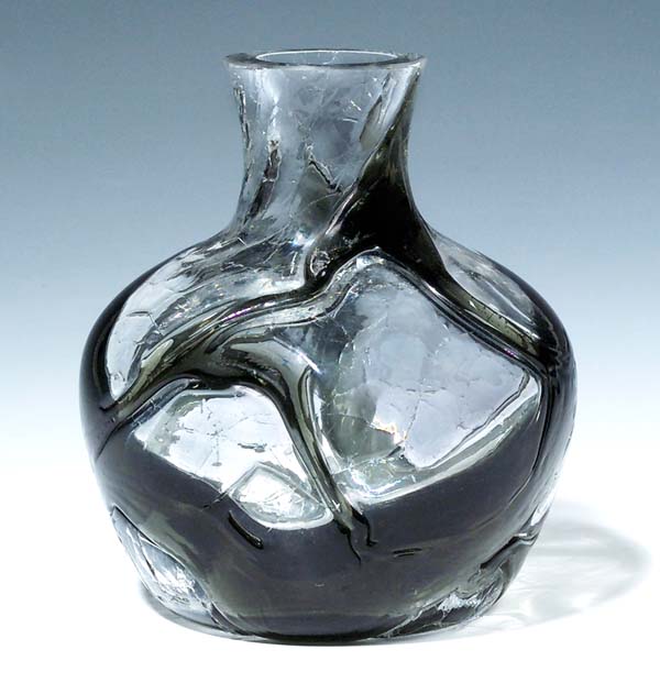 Moderne Kugelbauchvase.