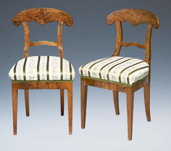 Paar Biedermeier-Schaufelstühle.