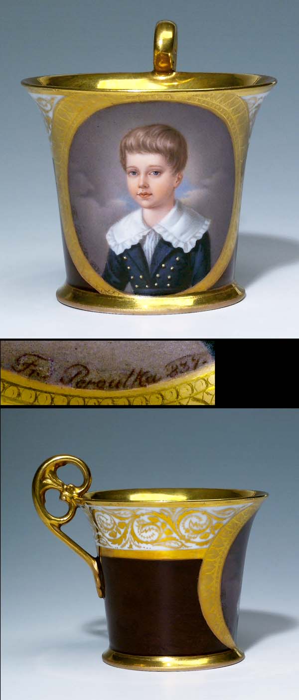 Biedermeier-Porträttasse.