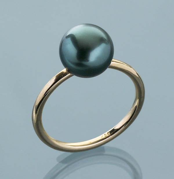 Perlen-Ring.