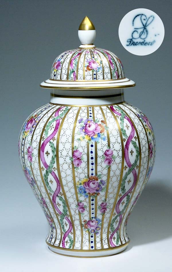 Deckelvase.