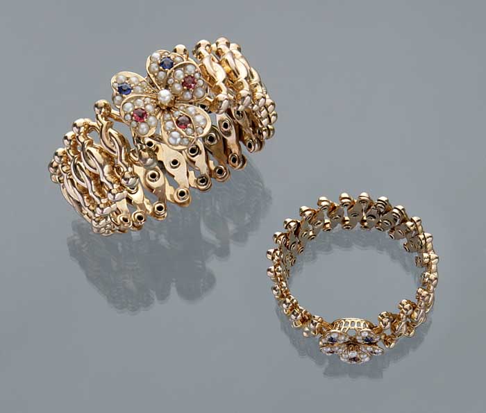 Federarmband.