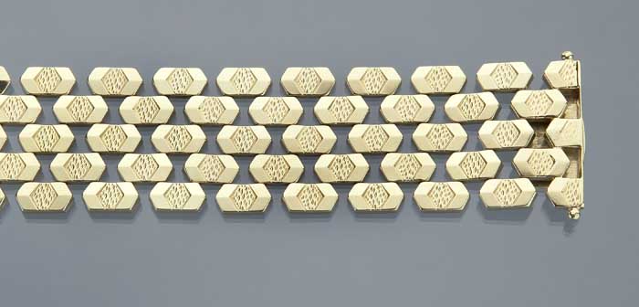 Gold-Armband.