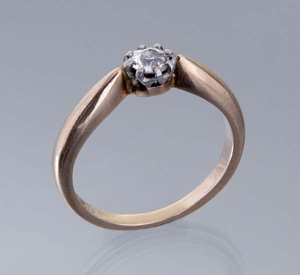 Solitär-Ring.