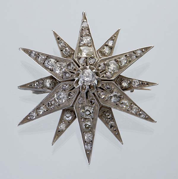 Diamant-Sternbrosche.