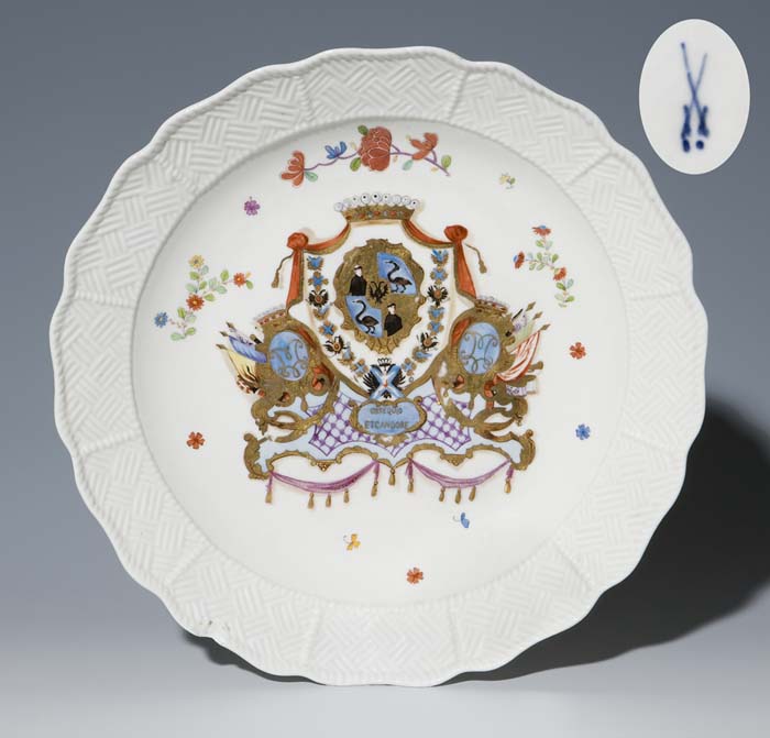Große Wappen-Schale.